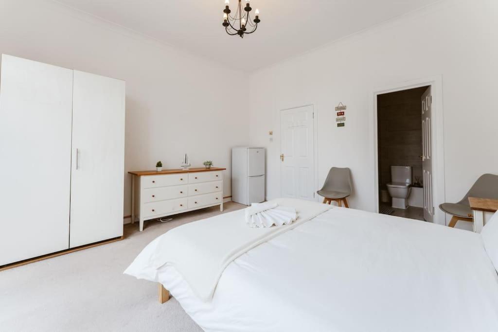 Spacious Ensuite Room Near Top Tourist Attractions Londres Extérieur photo